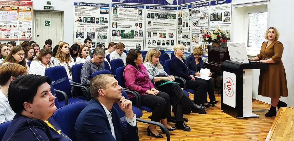 Жуковская больница участвовала в Ярмарке Вакансий в Раменском